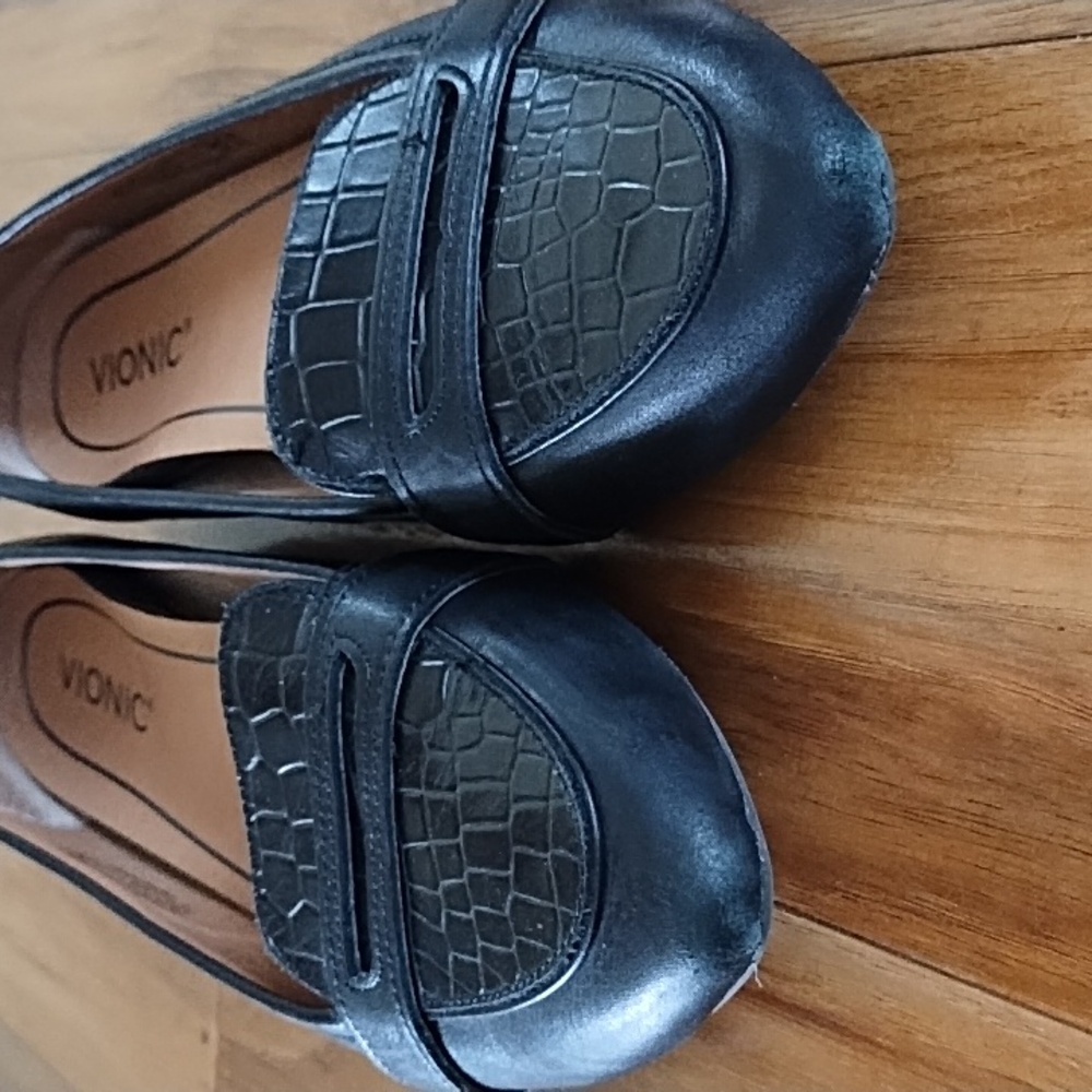 Vionic Savannah Flats - image 5